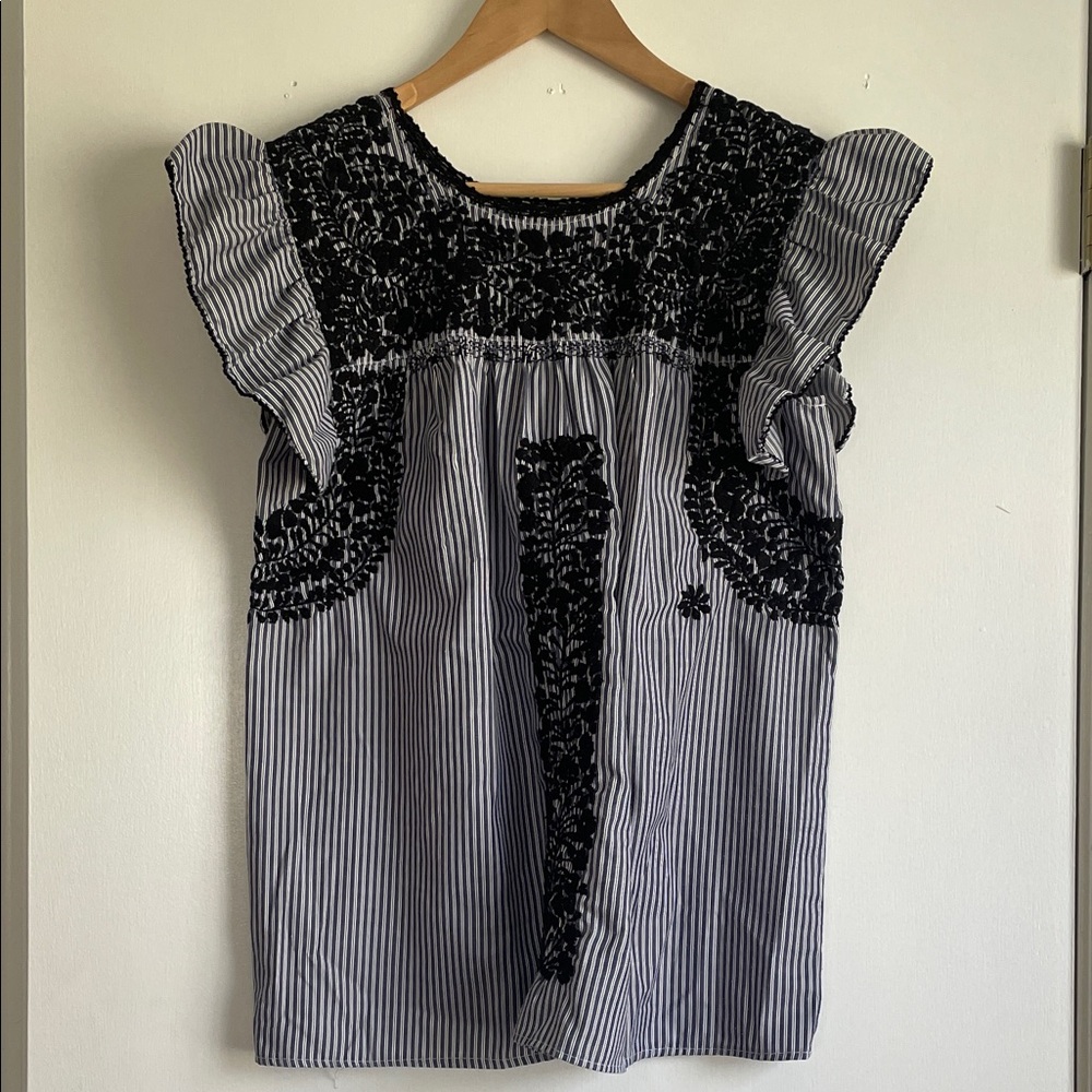 Margarita Mercantile Embroidered Flutter-Sleeve Women's Top